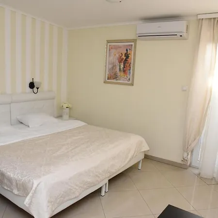 Garni Dash Hotel Novi Sad