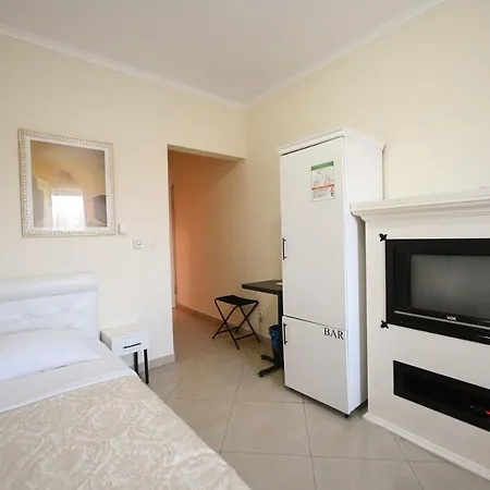 Garni Dash Hotel 4*