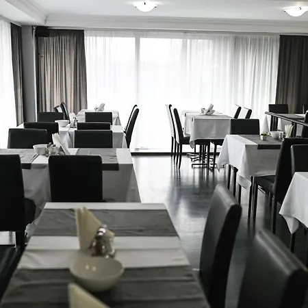 Garni Dash Hotel