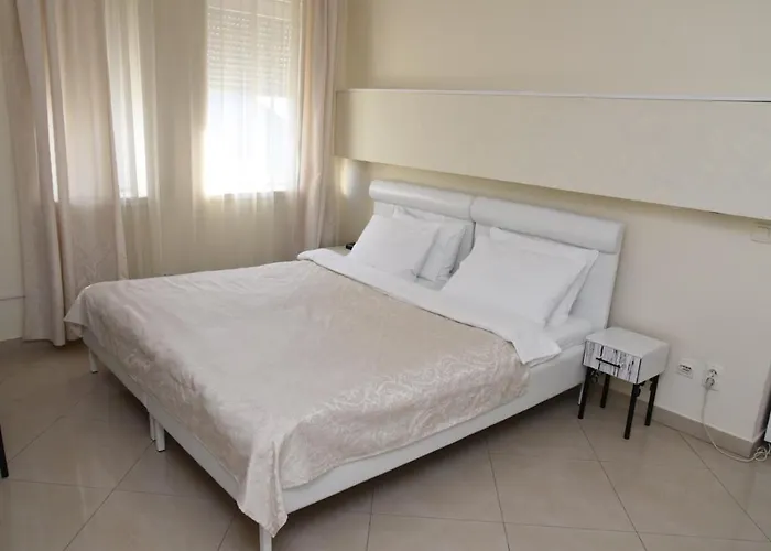 Hotel Garni Dash Novi Sad